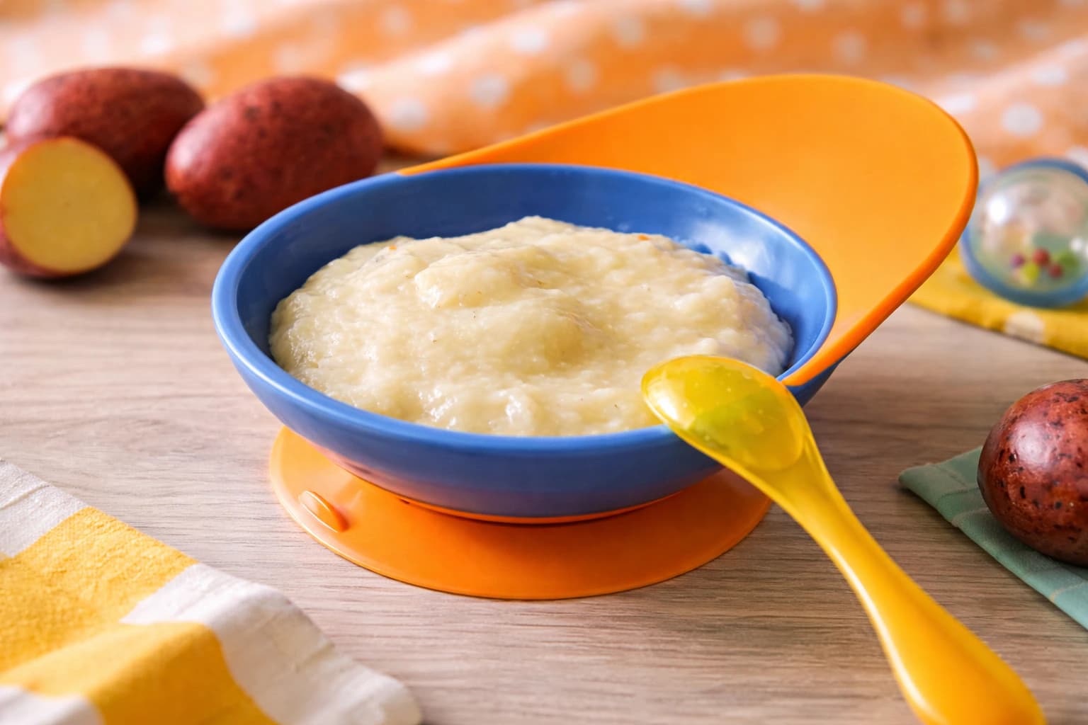bebek için patatesli yumurtasız kahvaltı püresi