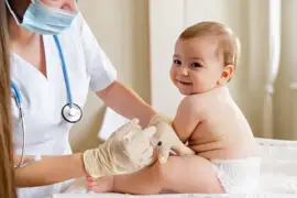 Bebeklerde Sağlık Kontrolü ve Gelişim Süreci