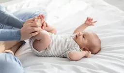 Kabızlık Sorunu Yaşayan Bebeklere Ne İyi Gelir?