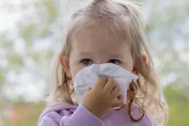 Bebeklerde Üst Solunum Yolu Enfeksiyonları: Belirtiler ve Tedavi Yöntemleri