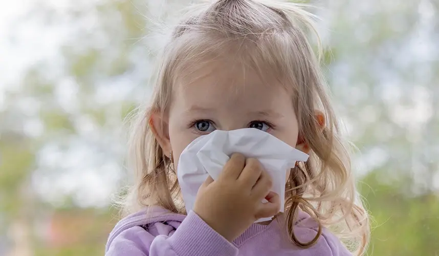 Bebeklerde Üst Solunum Yolu Enfeksiyonları: Belirtiler ve Tedavi Yöntemleri